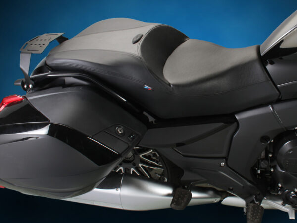 BMW K 1600 B BAGGER 2017+, BADLANDS BLACK, MATTE BLACK TRIM, EPV TOURING SEAT, OEM HEAT FRONT & REAR. - Image 3